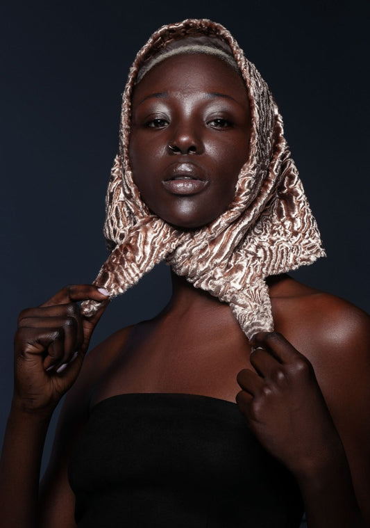 Faux fur women's kerchief - Astrakhan Onyx