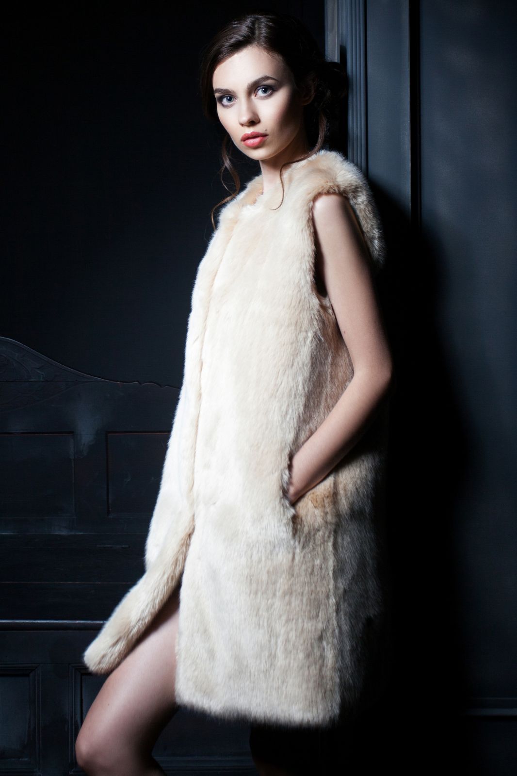 Faux fur women's vest - Sable Onyx