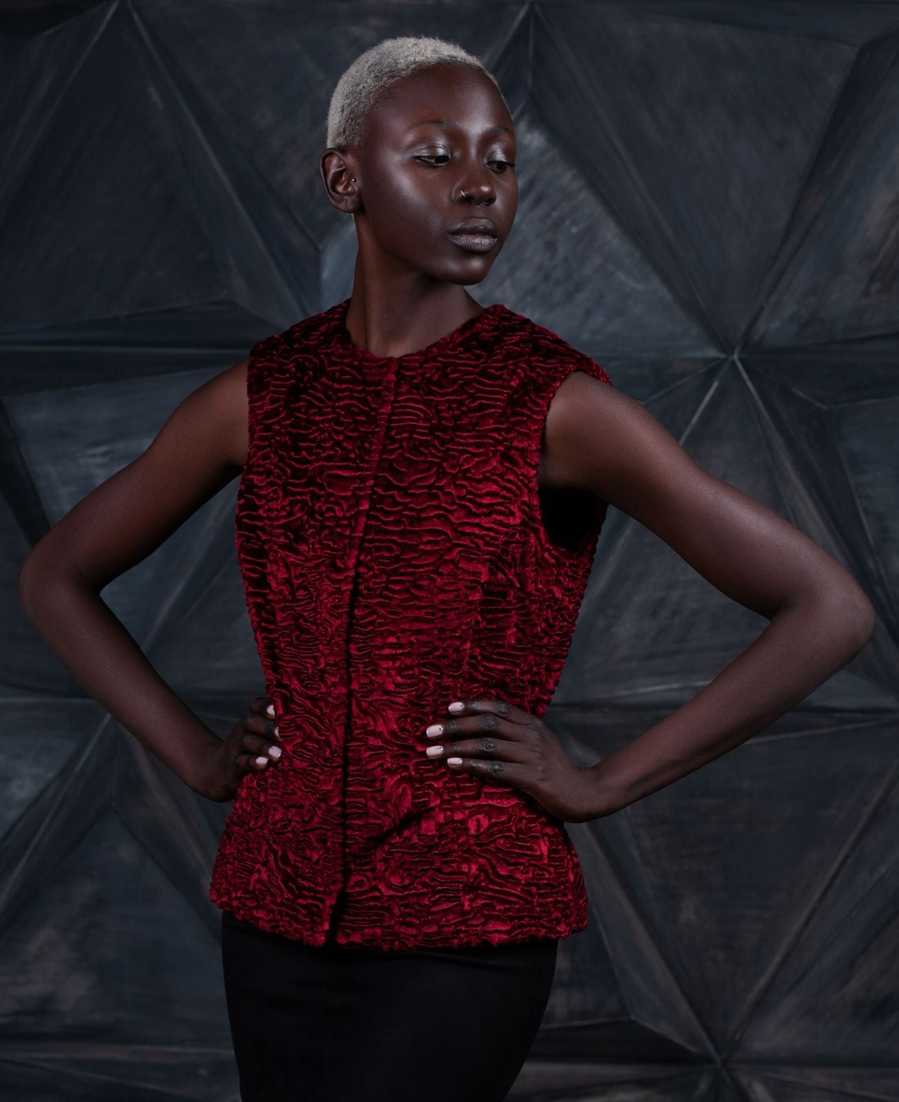 Faux fur women's vest - Astrakhan Garnet
