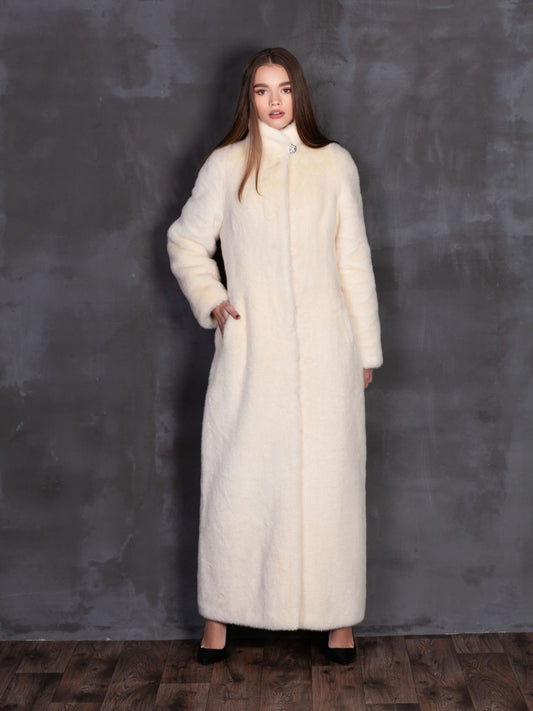 Luxury Coat
Luxury Fur Coat
Coats
Women's Coats
Custom Fur Coat
White Coat
Mink
Long Mink Coat
Full Size Coat
Long White Coat
White Woman Coat
Oversized Coats
Beige Coat
