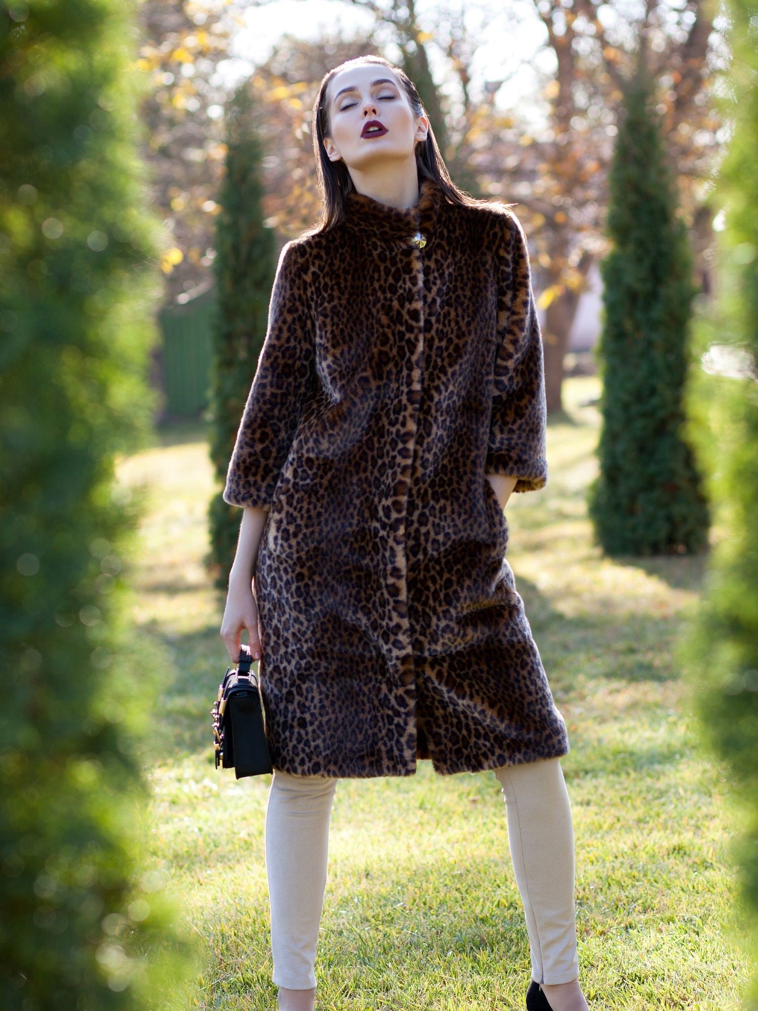 Faux Fur Coat
Luxury Fur
Luxury Coats
Leopard Coat
Leopard Fur
Leopard Faux Fur
Women Coat
Leopard Print
Leopard Style Coat
Trendy Fur Coats
Animal Print Coats
Animal Fur Coat
Cheetah Women Coat