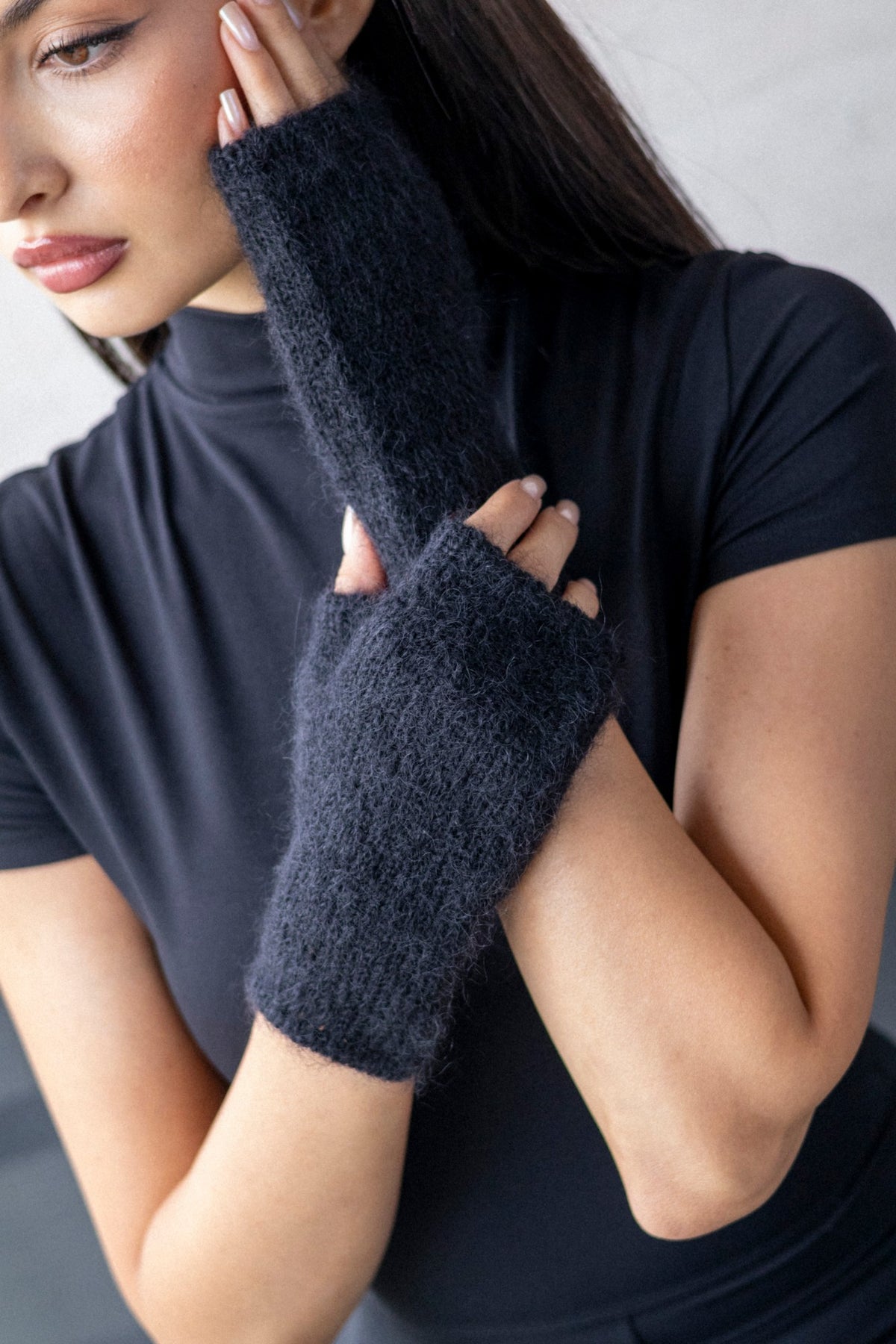 Mittens - Mohair Black