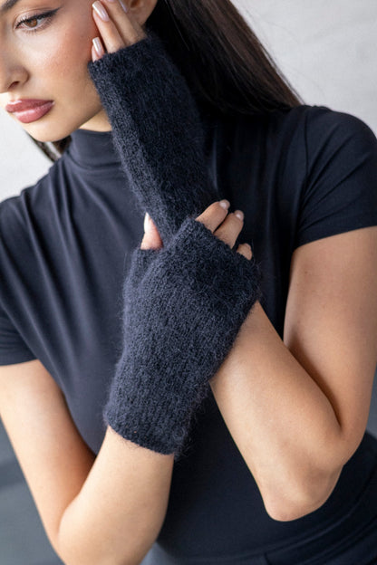 Mittens - Mohair Black
