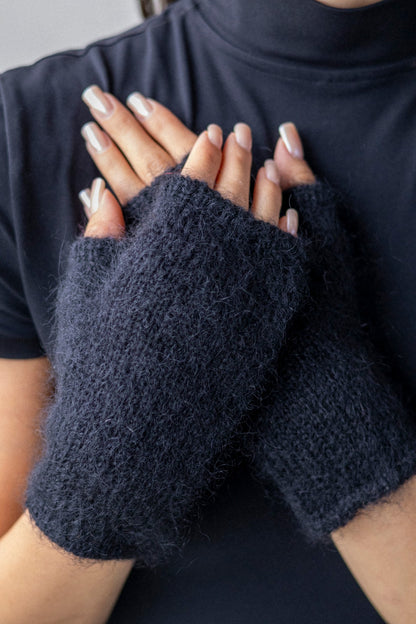 Mittens - Mohair Black