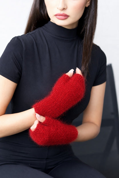 Mittens - Mohair Carmine